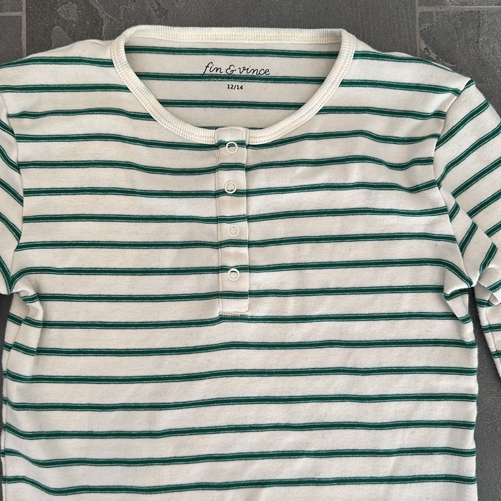 Fin & Vince Ribbed Snap Top - Picture 6 of 8